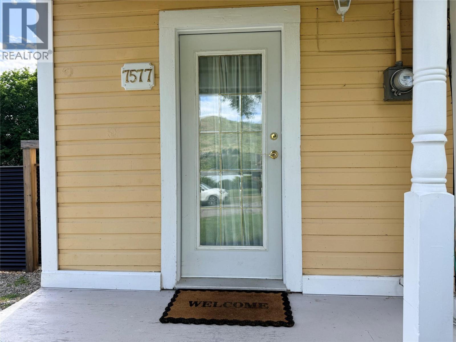 7577 4th Street - 8