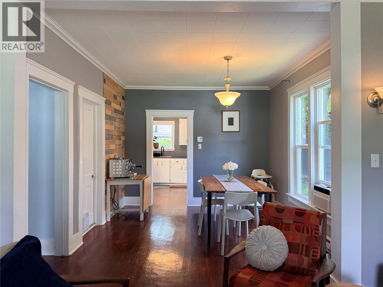 7577 4th Street - 11