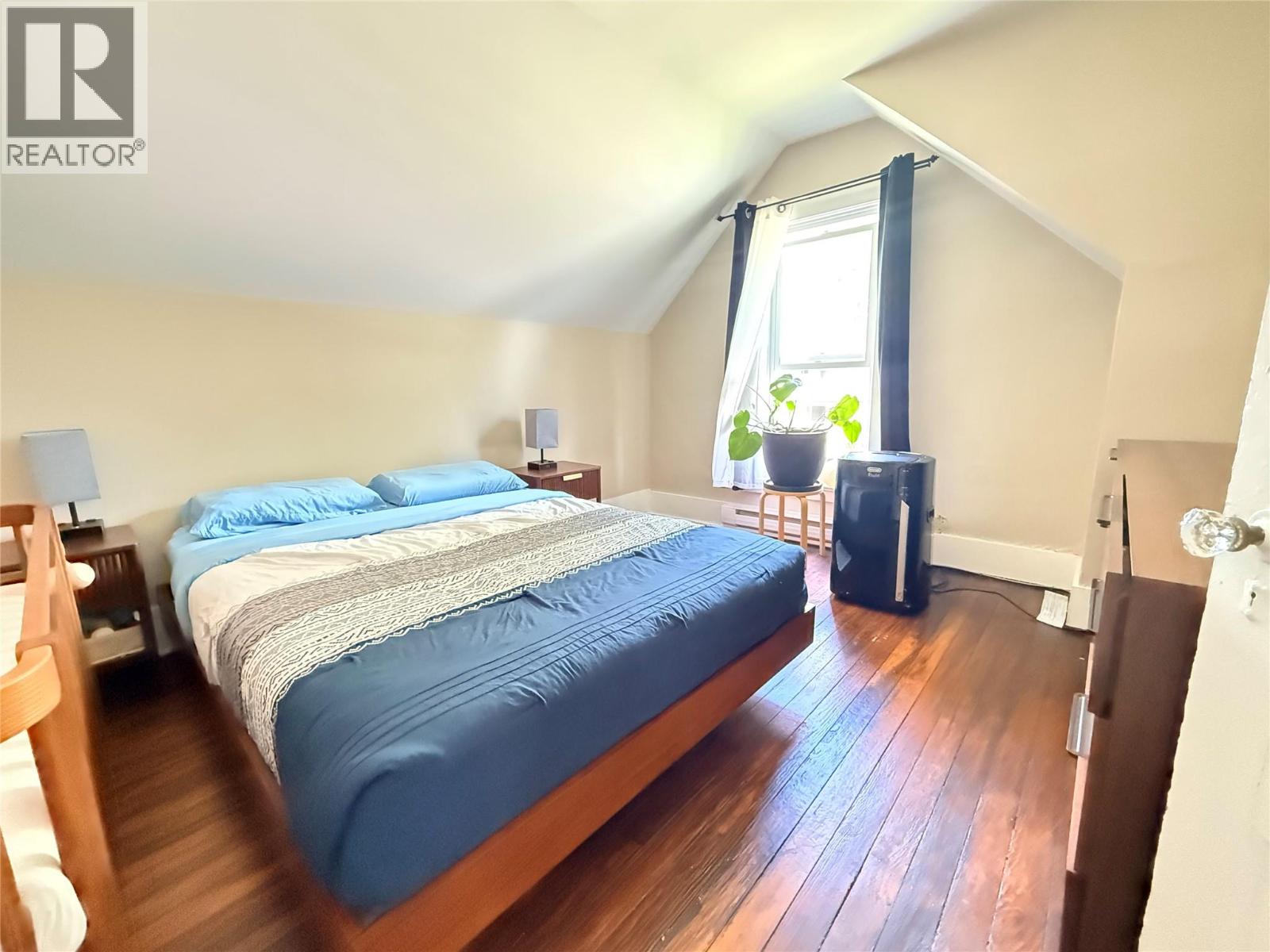 7577 4th Street - 28