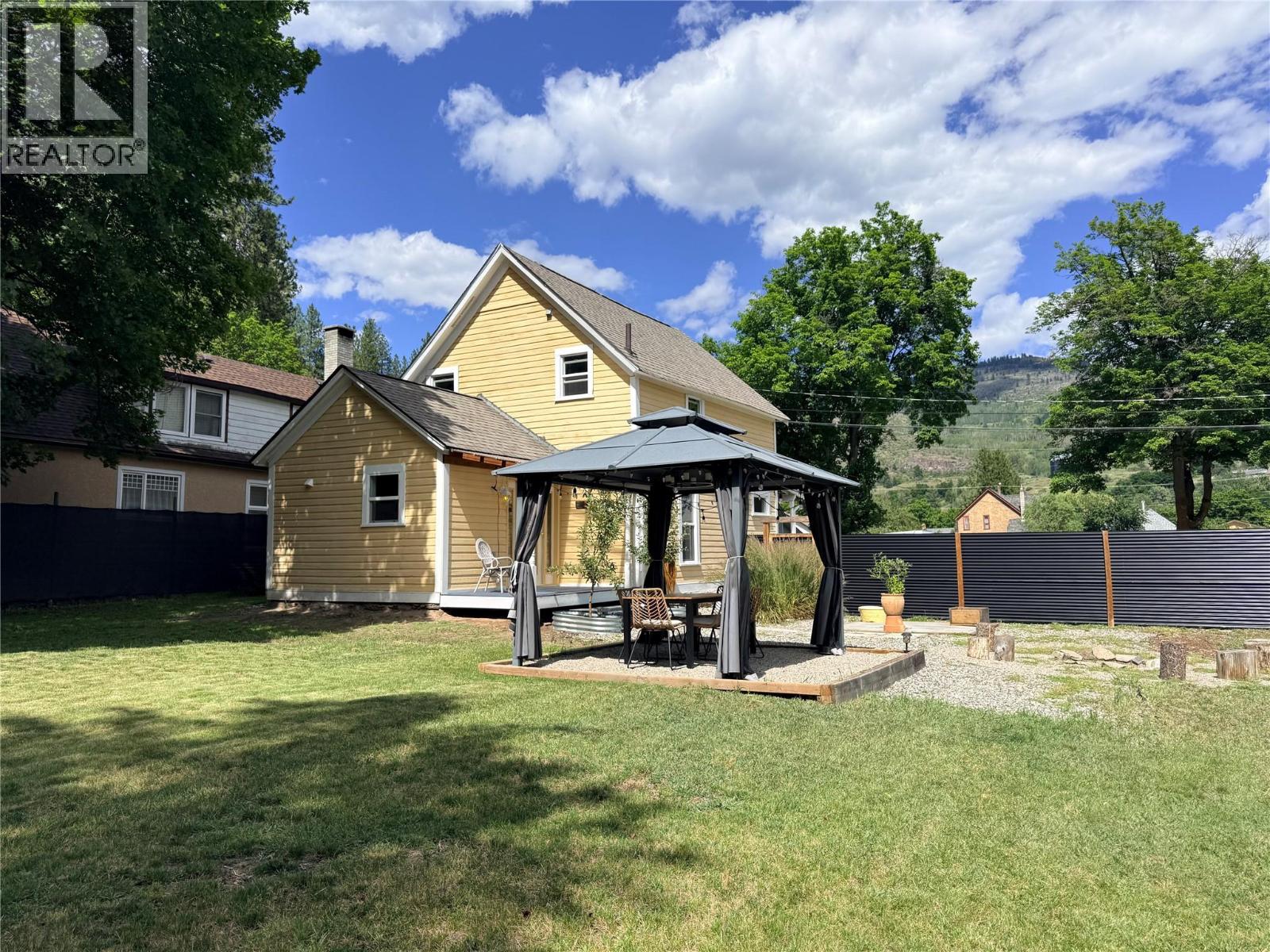 7577 4th Street - 43