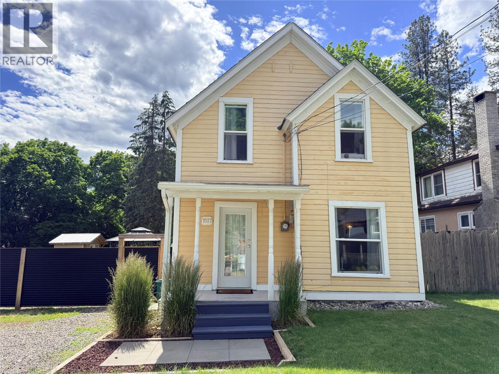 7577 4th Street - 44