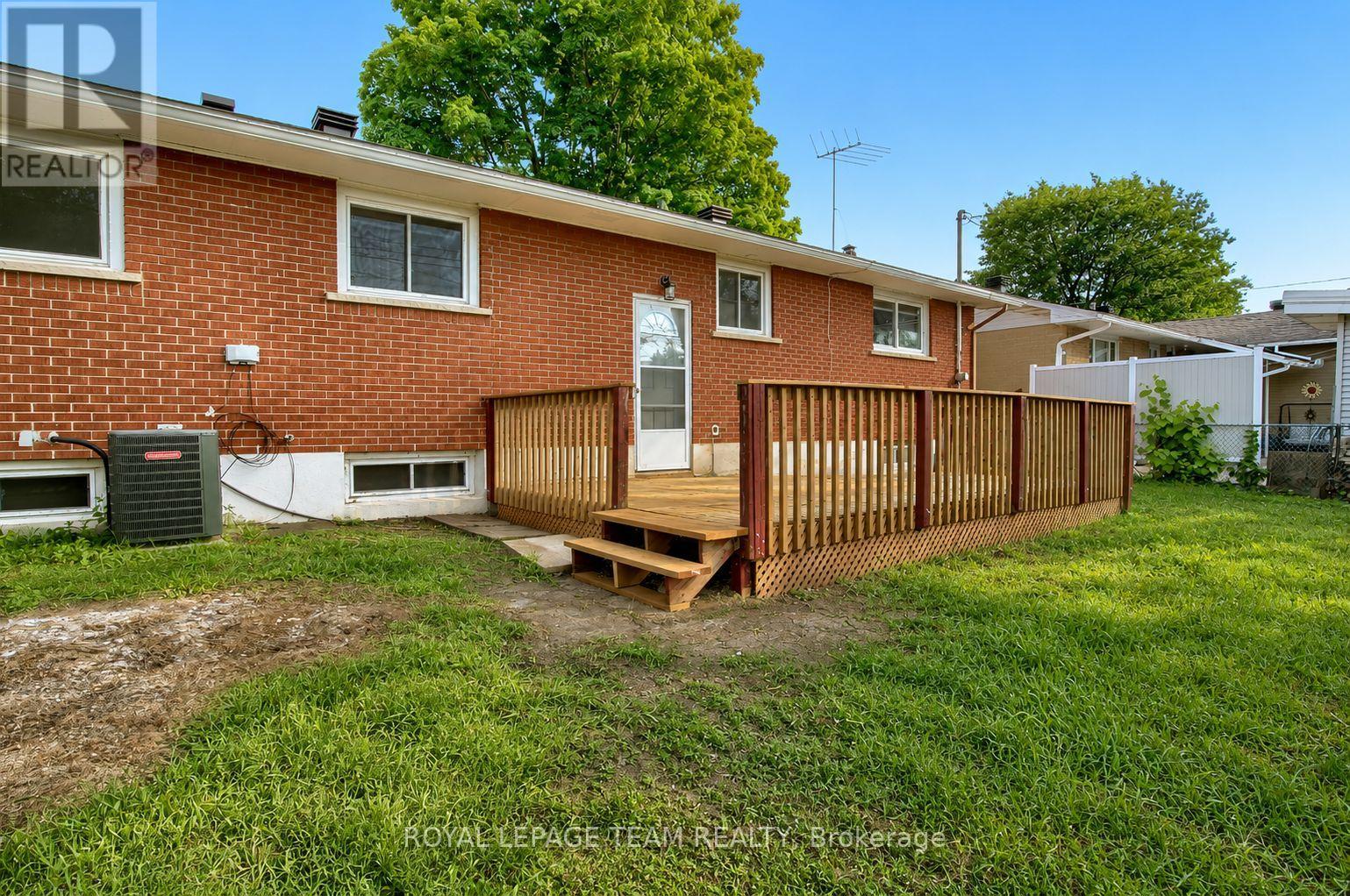 2 Bed, 3 Bath Multi-Family for Rent in Ottawa – 31 PRITCHARD DRIVE, Ottawa – MLS# X13471472 - Image 19