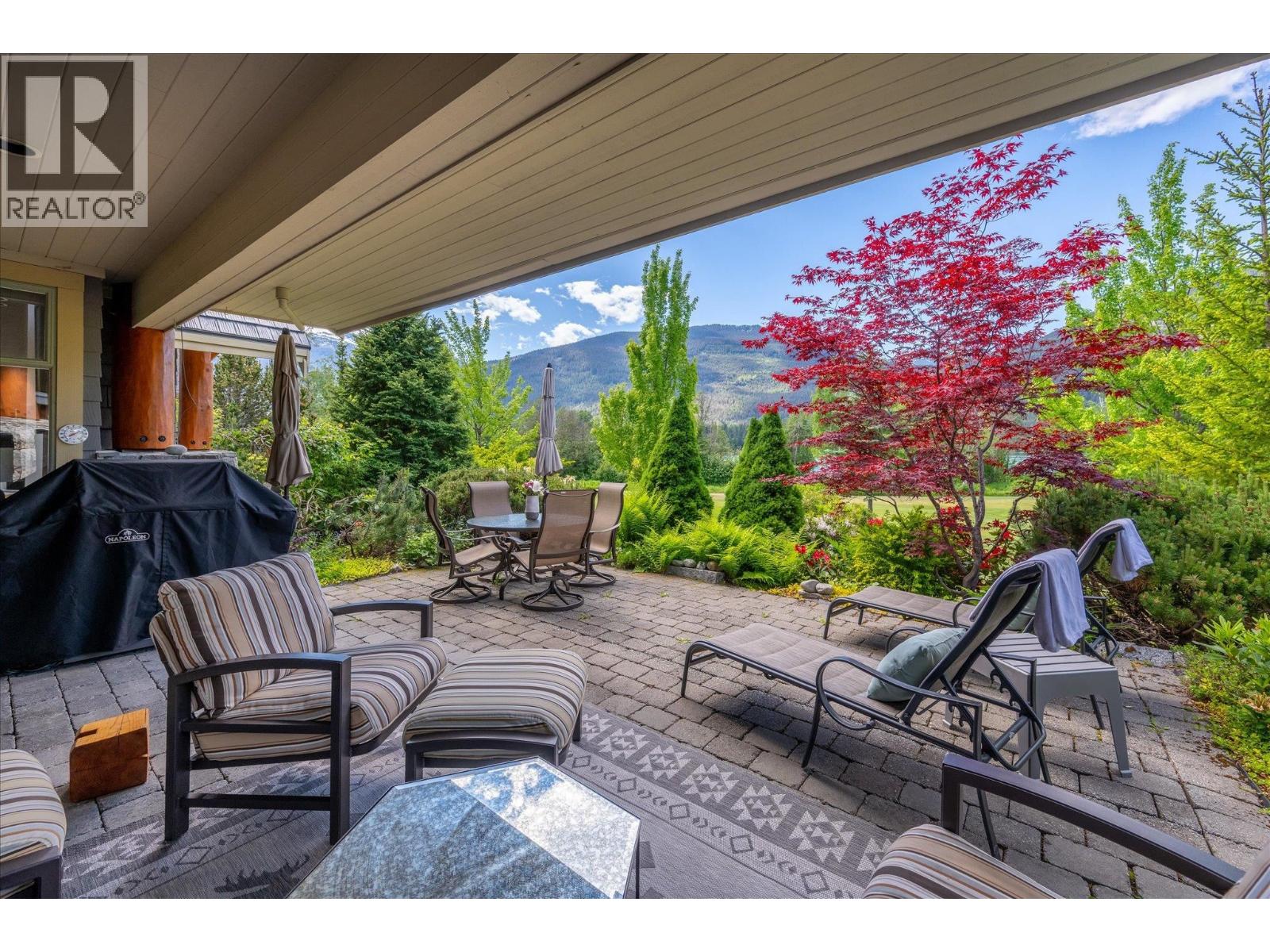 8323 GLEN ABBEY LANE, Whistler