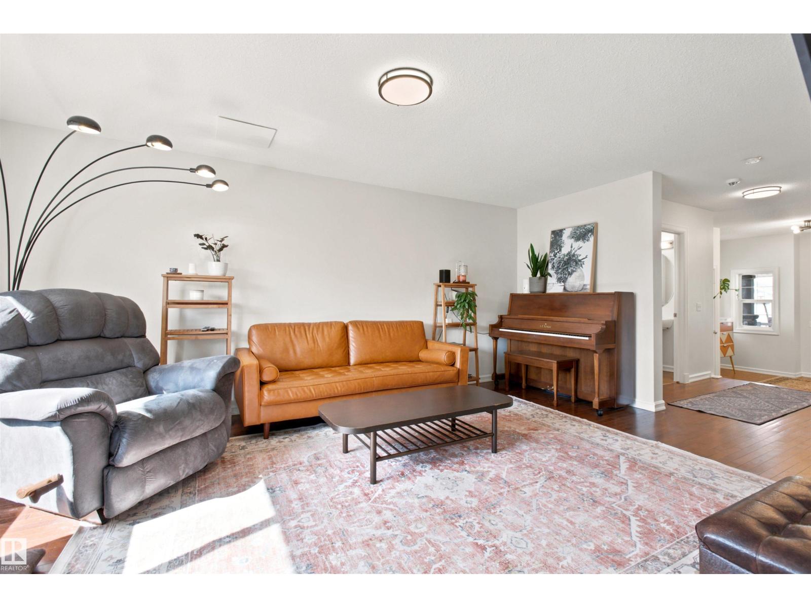 5 VERNON ST - 10