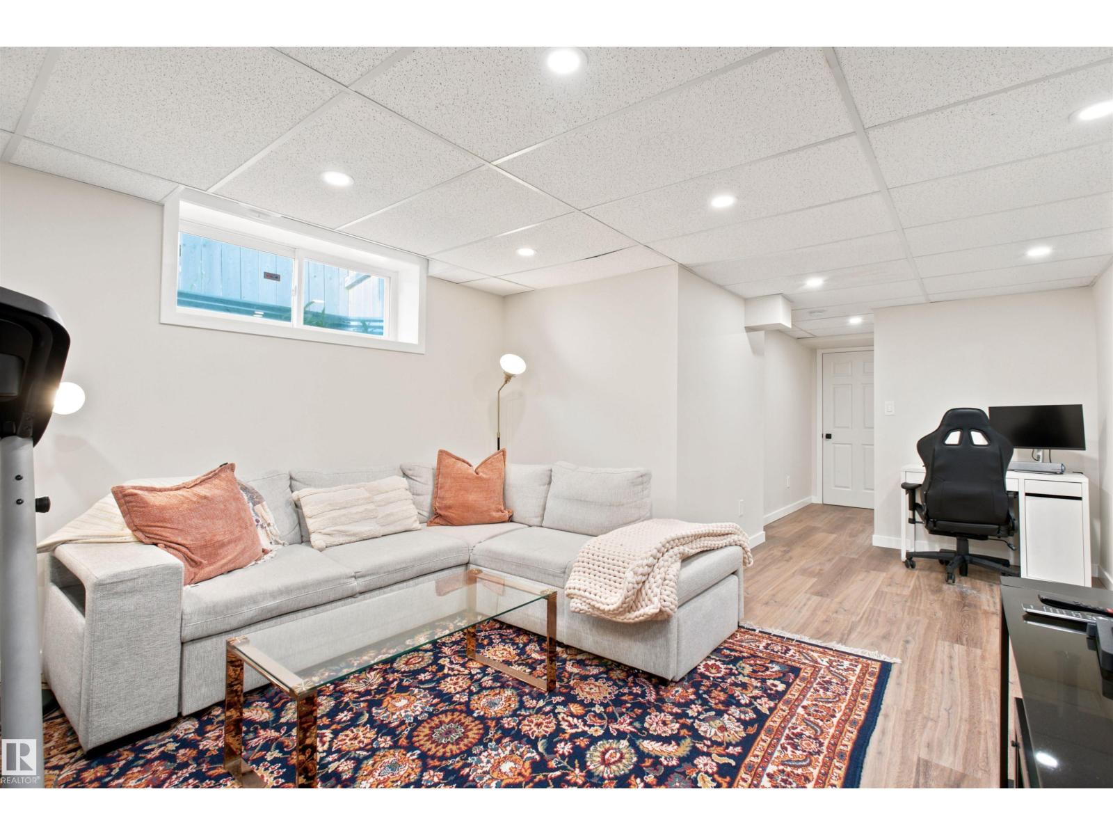 5 VERNON ST - 37