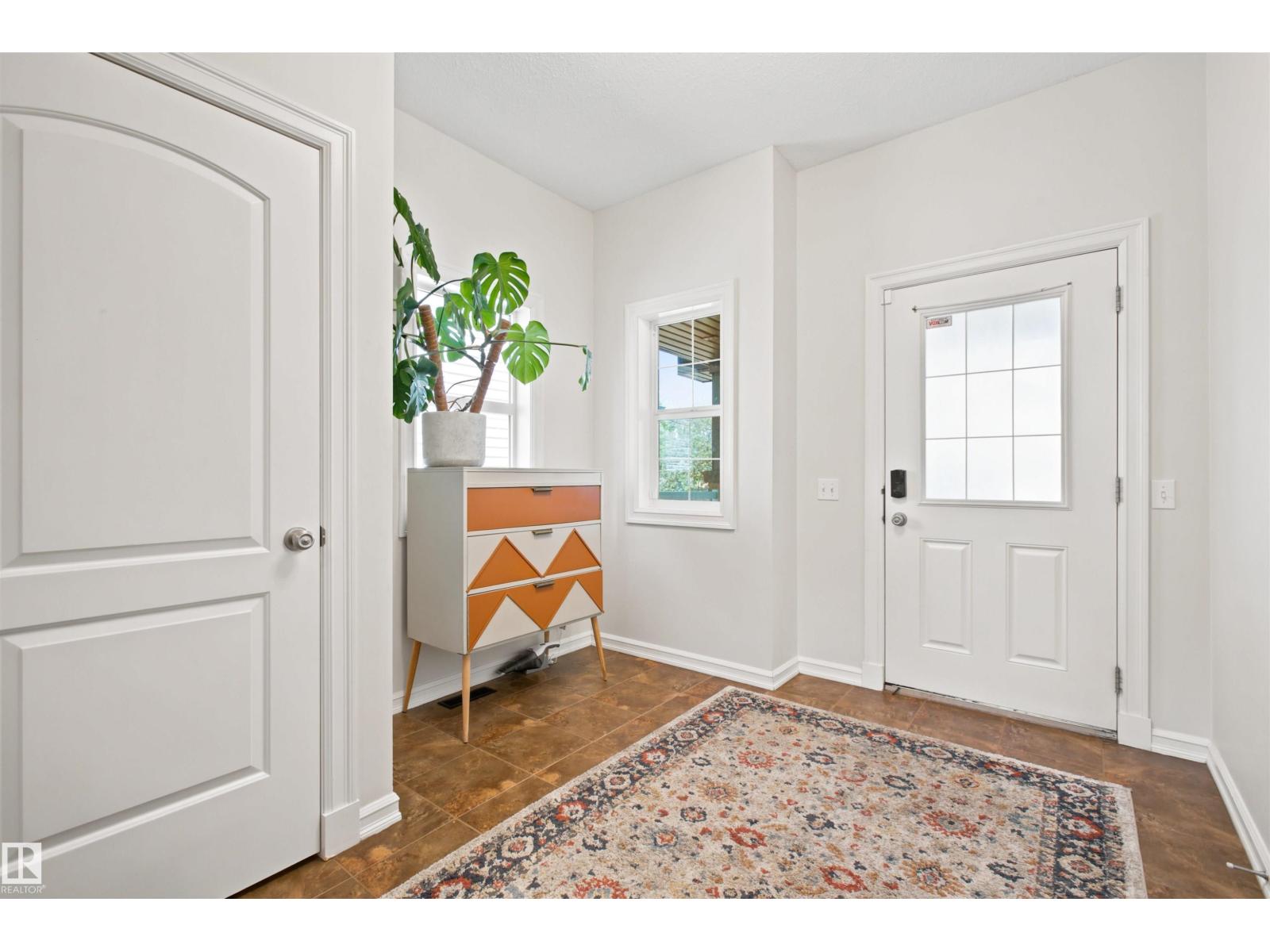 5 VERNON ST - 6