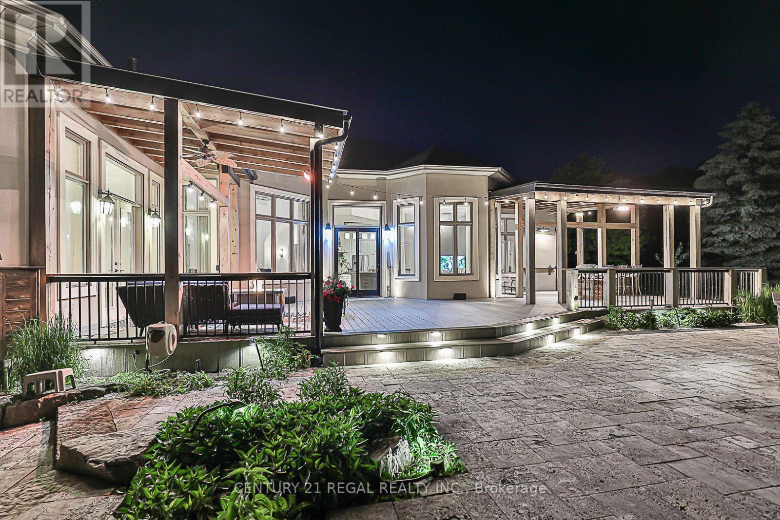 16 LAKE WOODS DRIVE - 49
