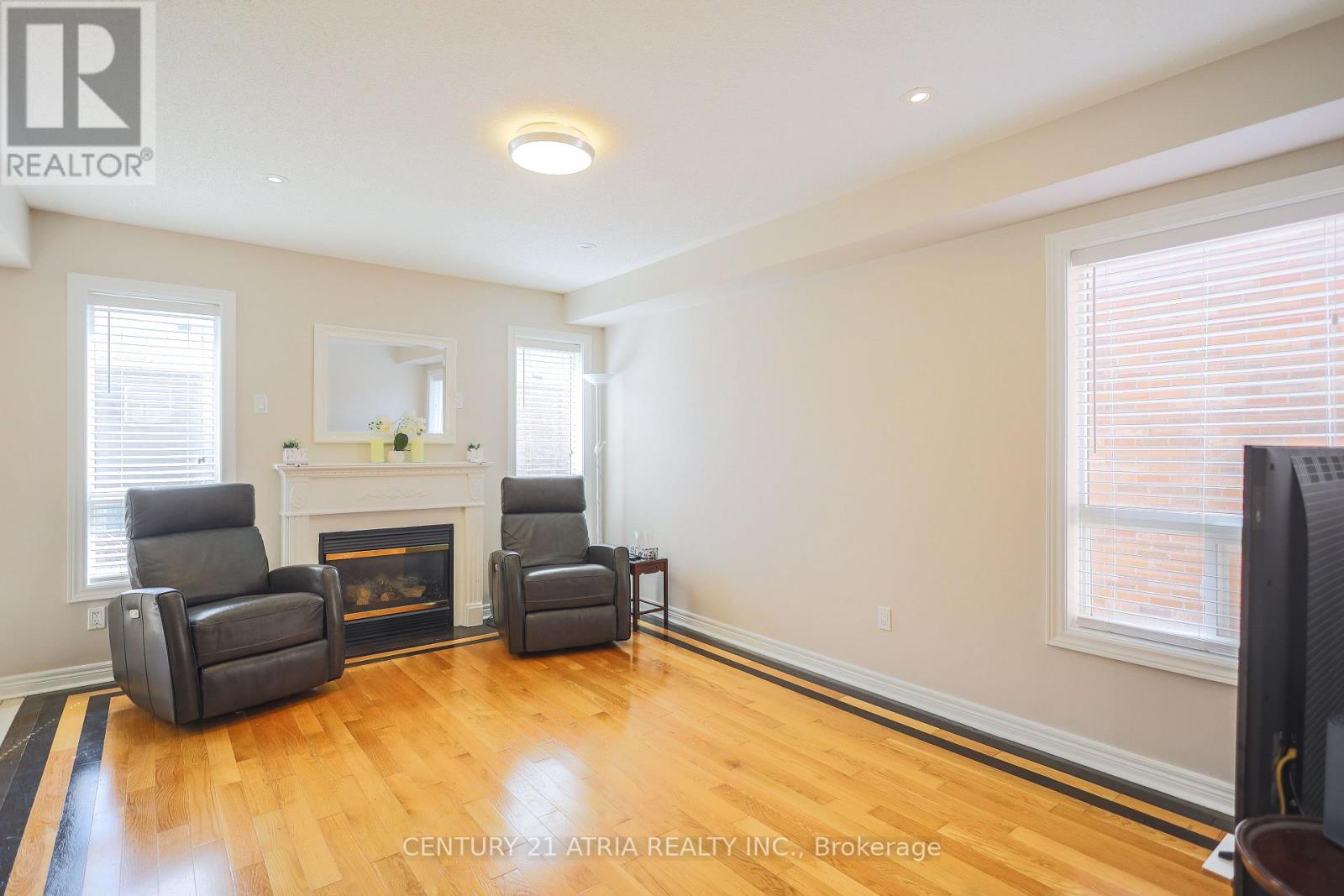 24 WILLIAM GRANT ROAD - 21
