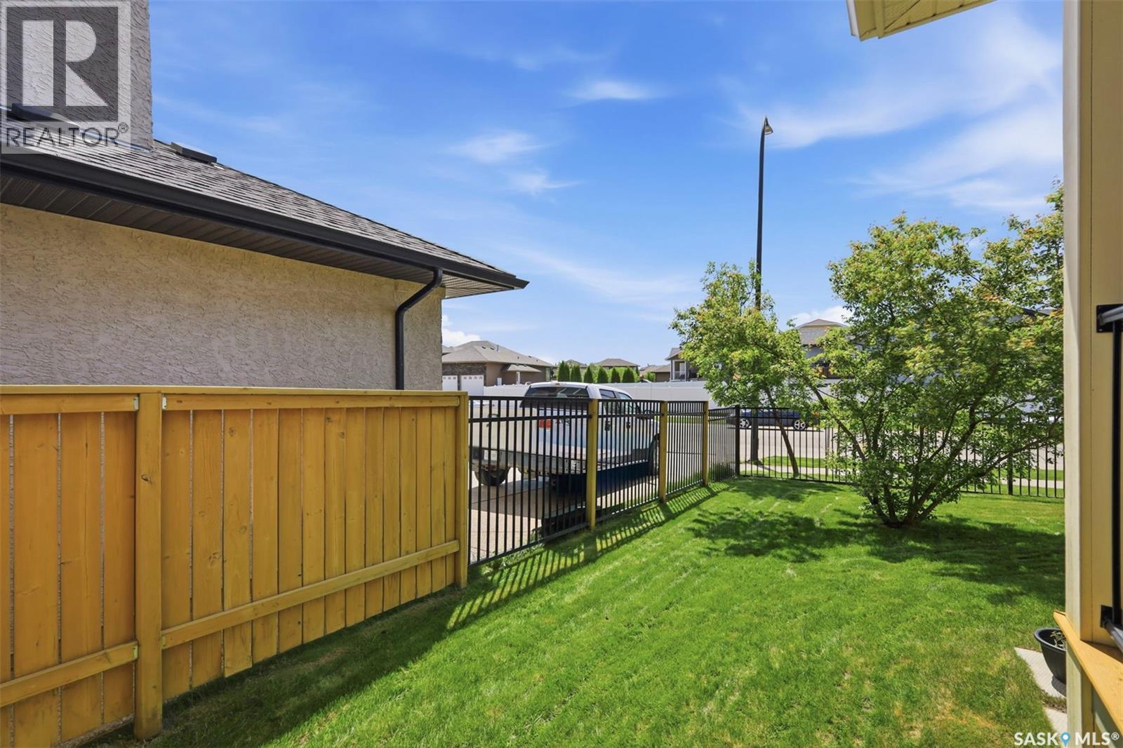 34 1550 Paton CRESCENT — photo 41