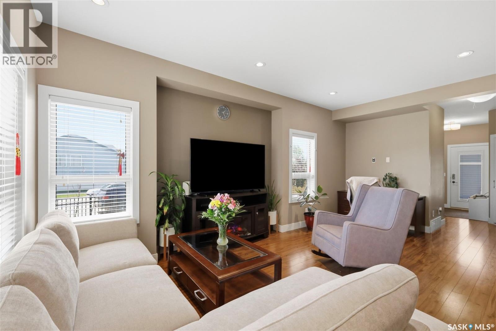 34 1550 Paton CRESCENT — photo 9