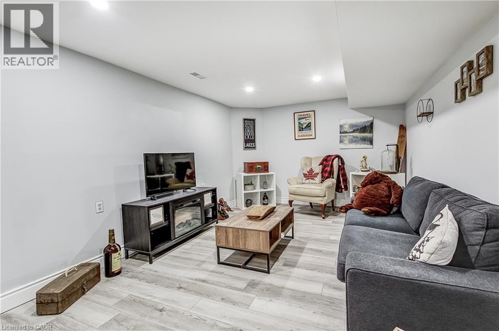 #16 4 VICTORIA Street - Image 30