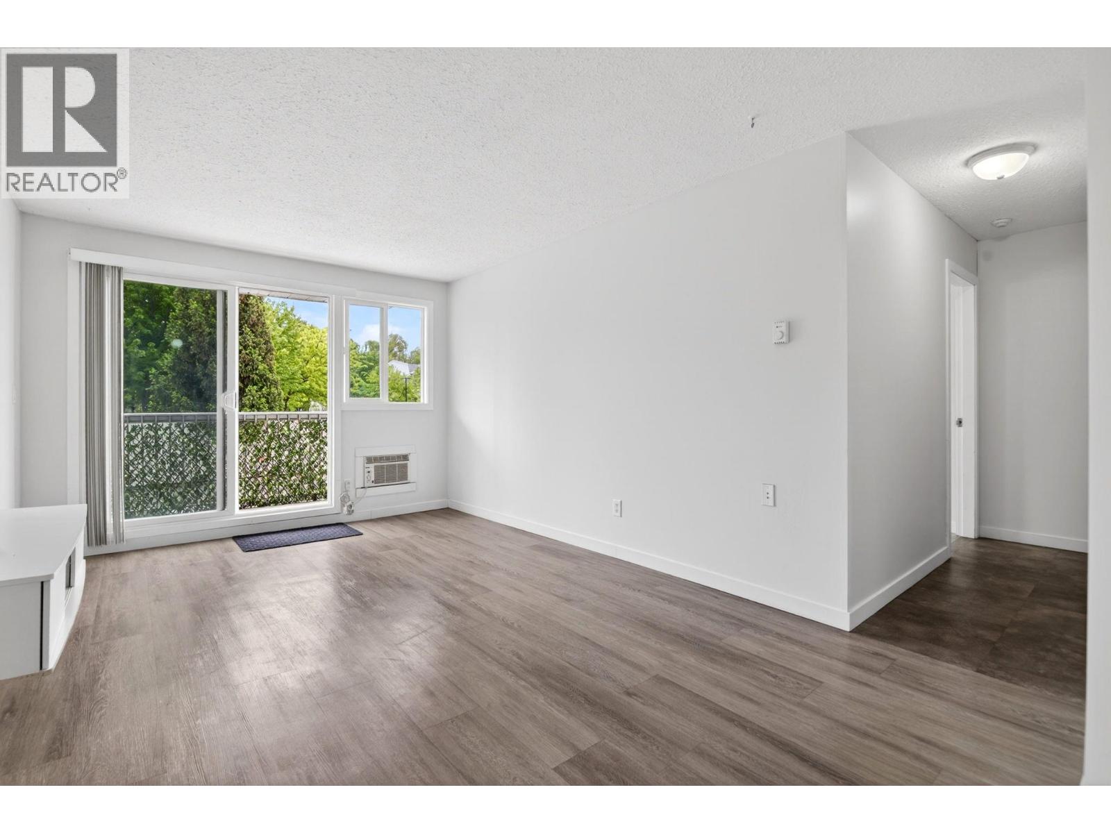 #108 625 Rowcliffe Avenue - 13