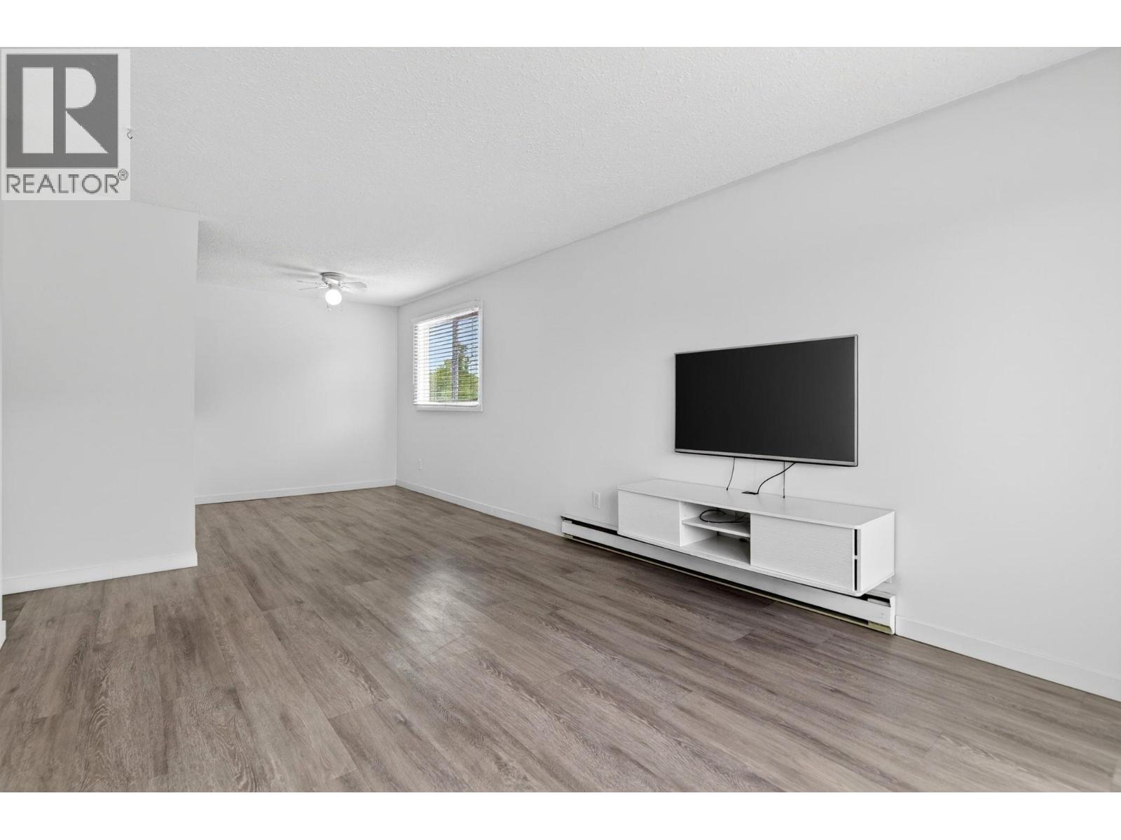#108 625 Rowcliffe Avenue - 9