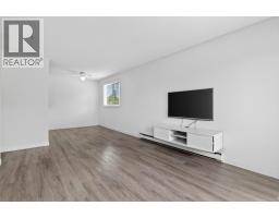 625 Rowcliffe Avenue Unit# 108, Kelowna, BC V1Y5Y8 Photo 9
