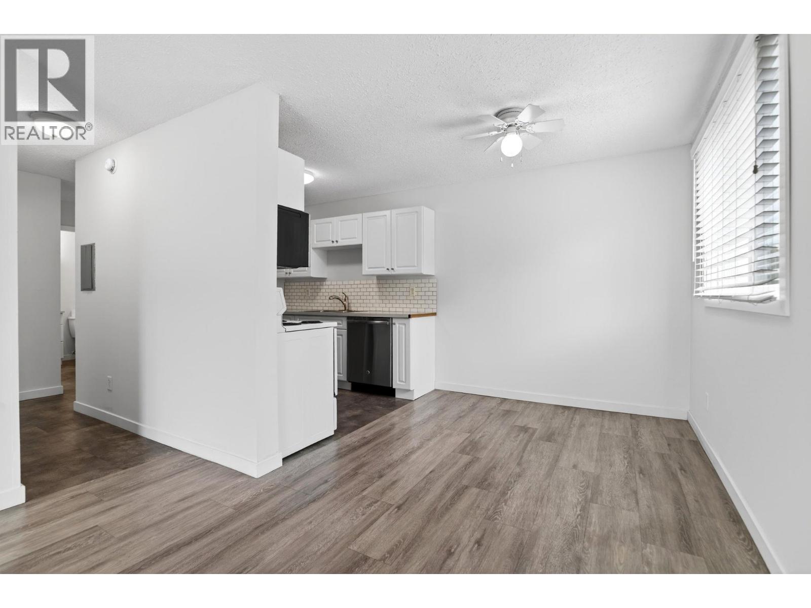 #108 625 Rowcliffe Avenue - 8
