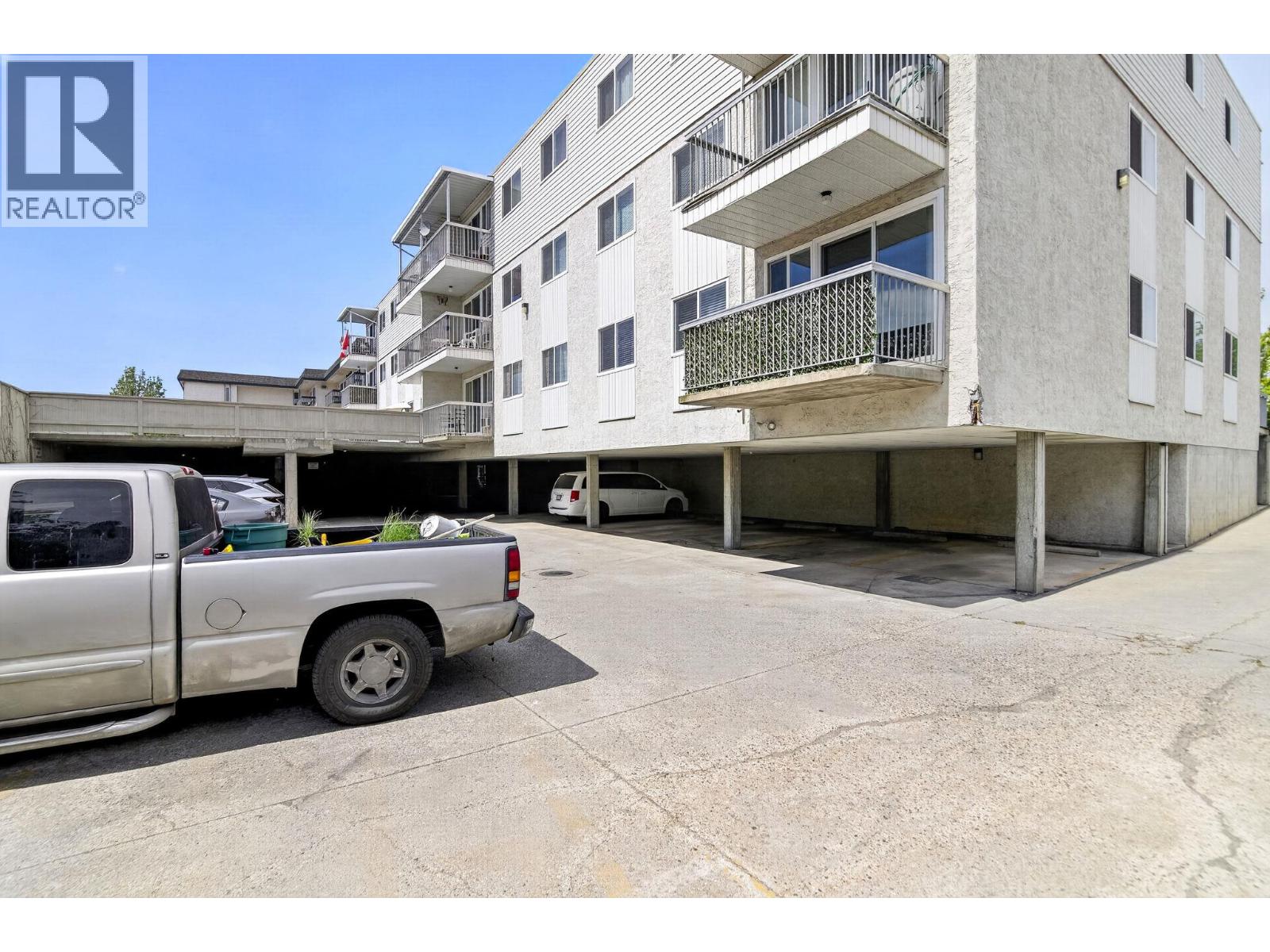 #108 625 Rowcliffe Avenue - 24