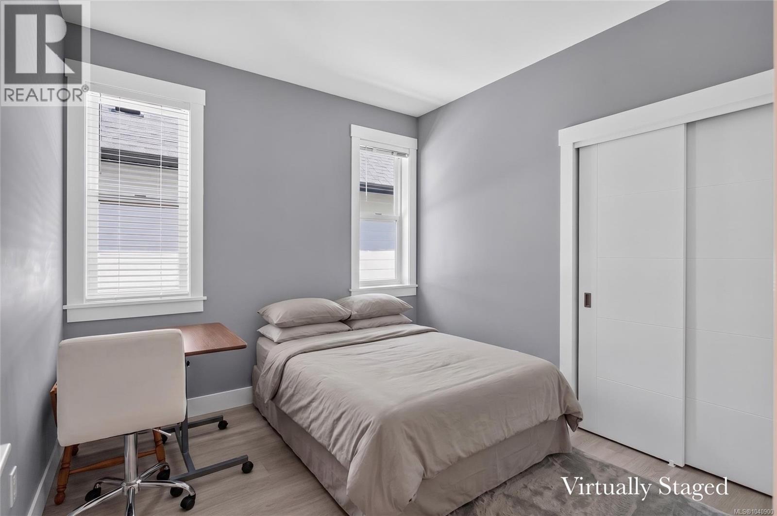 473 Hampstead St - 18