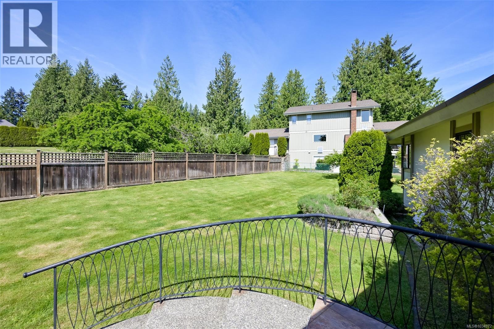 8798 Forest Park Dr - 38