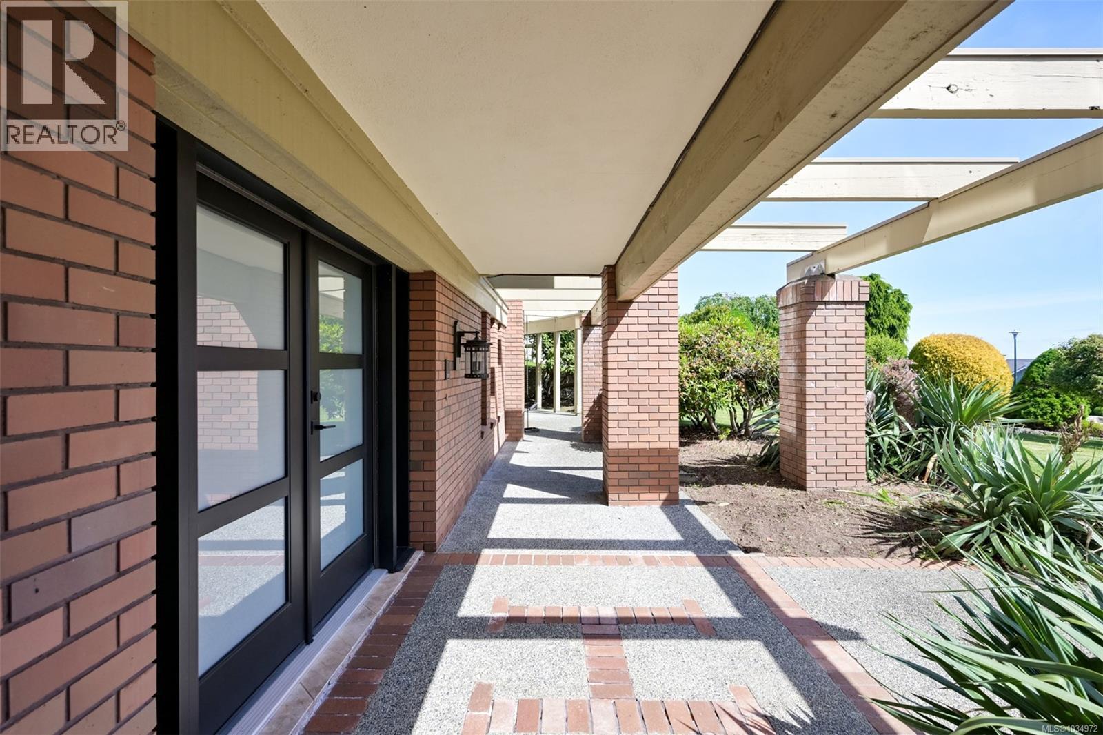 8798 Forest Park Dr - 60