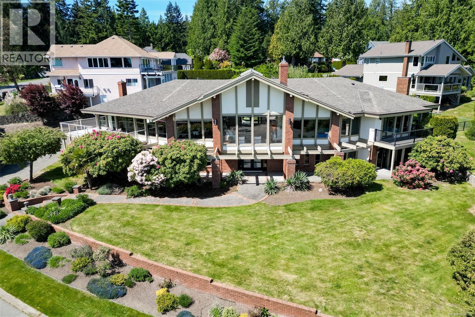 8798 Forest Park Dr - 3