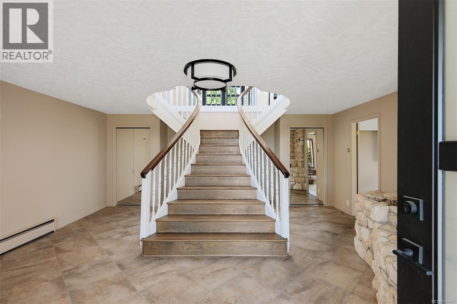 8798 Forest Park Dr - 31