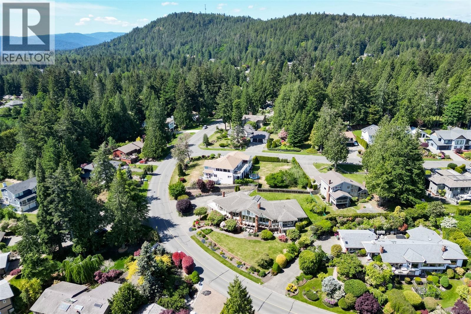 8798 Forest Park Dr - 63