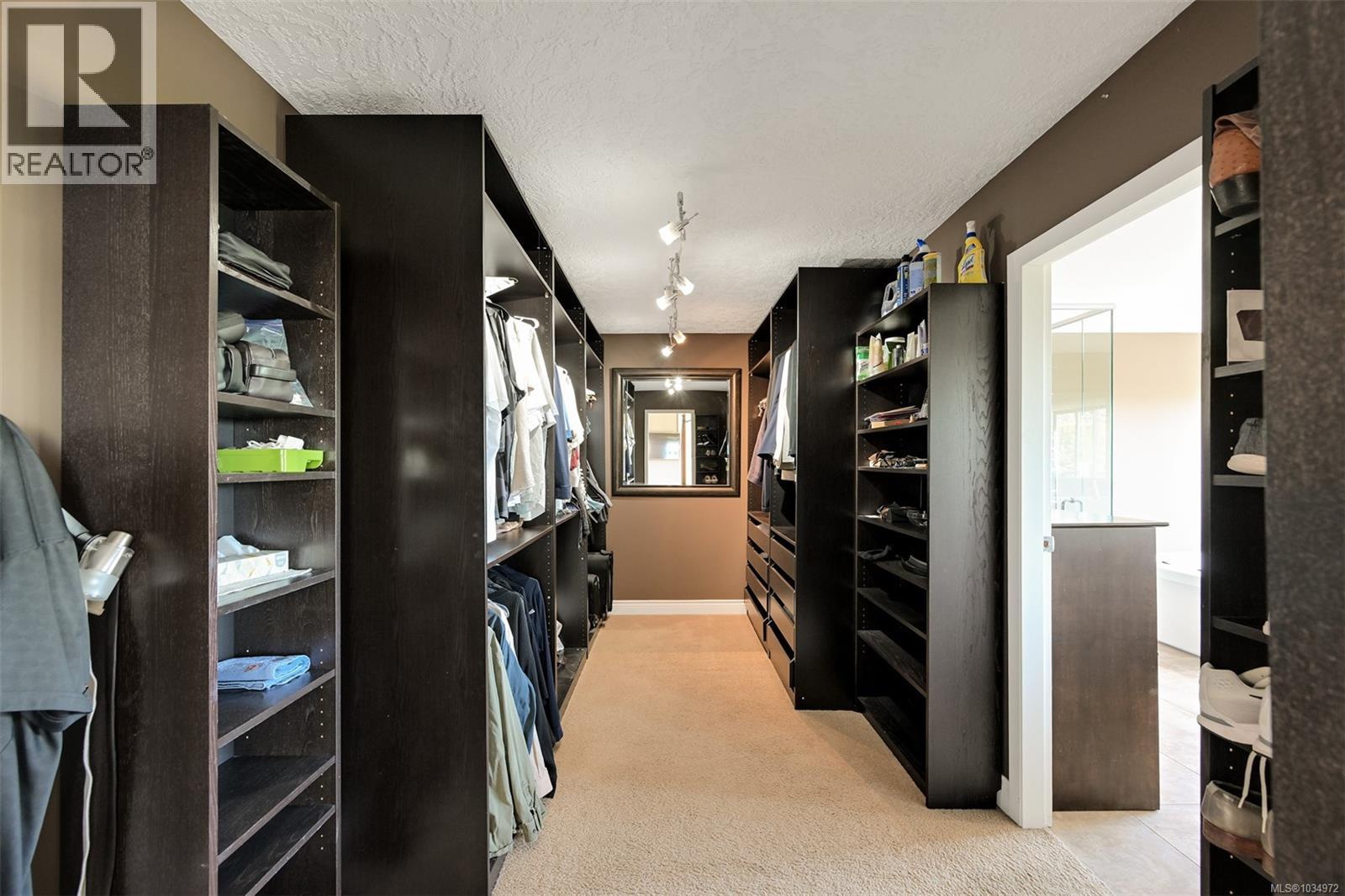 8798 Forest Park Dr - 23