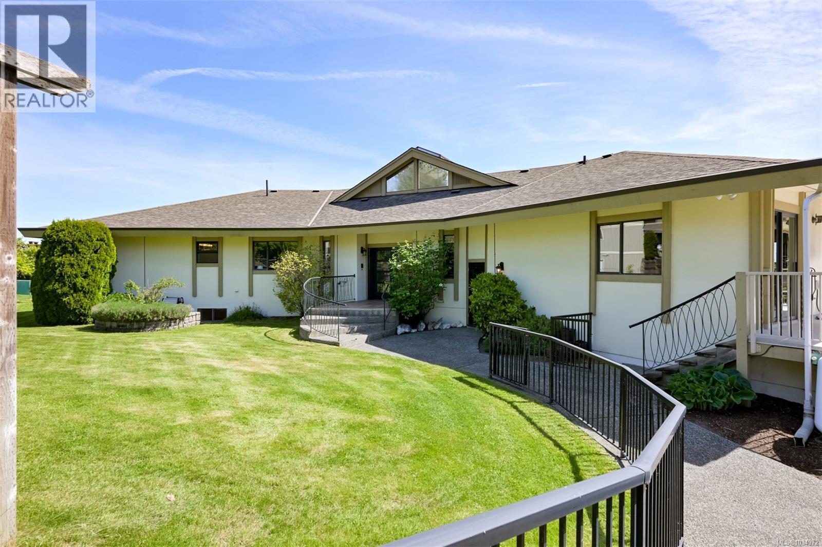 8798 Forest Park Dr - 37