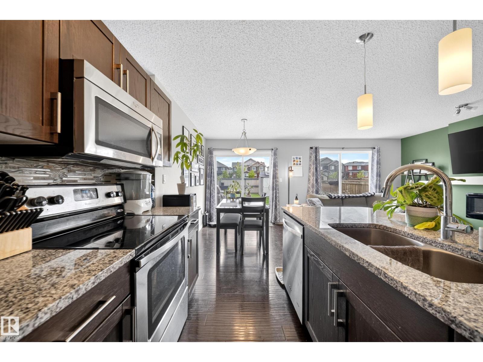 2155 67 ST SW - 10