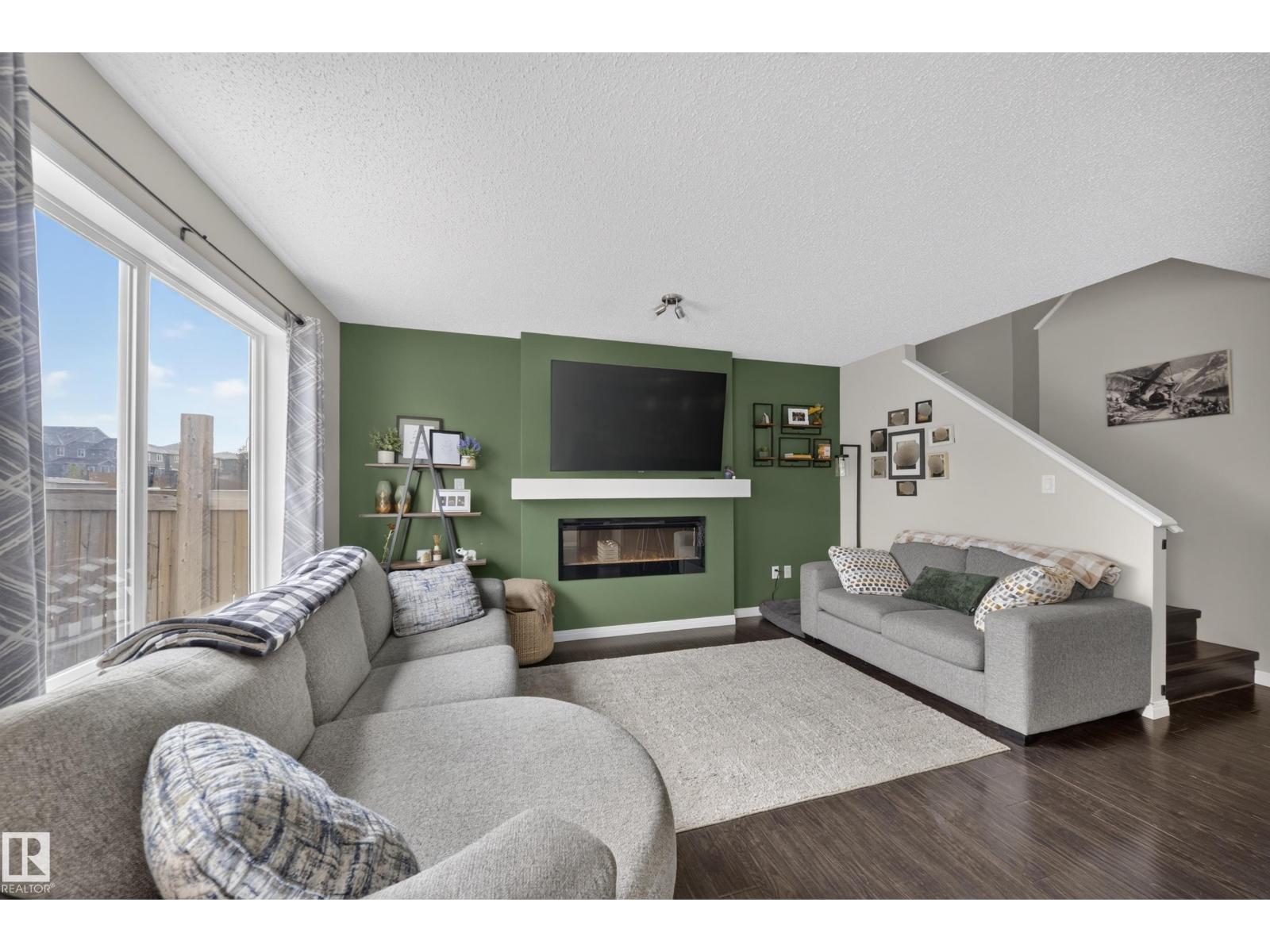 2155 67 ST SW - 17