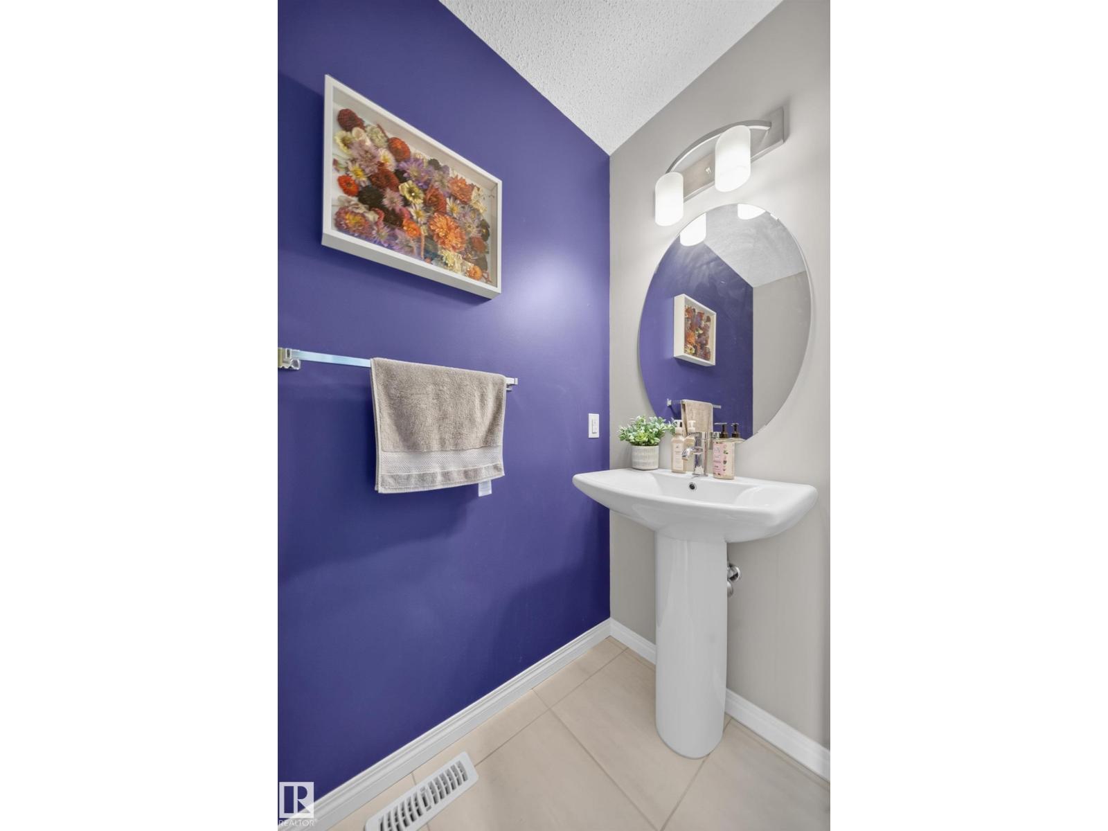 2155 67 ST SW - 19