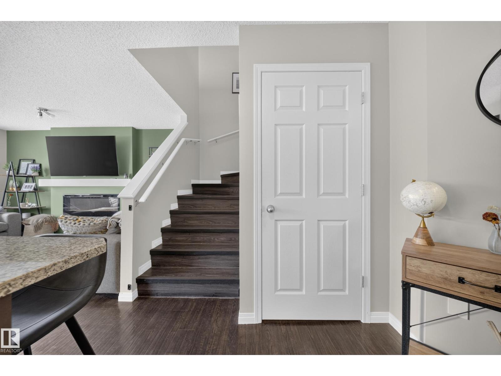 2155 67 ST SW - 5