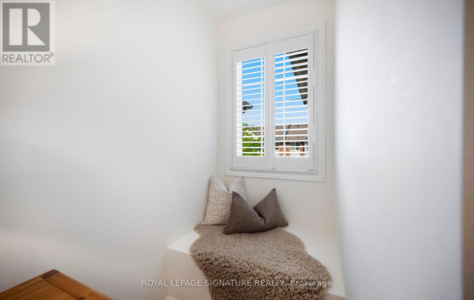 944 DEVERELL PLACE - 41
