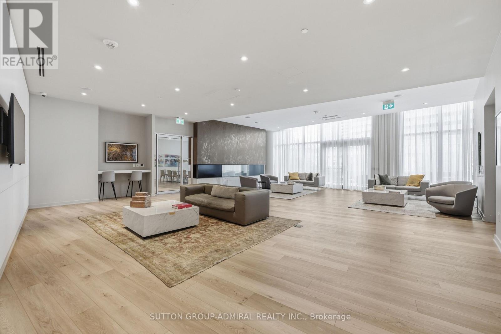 #1002 3900 CONFEDERATION PARKWAY - 19