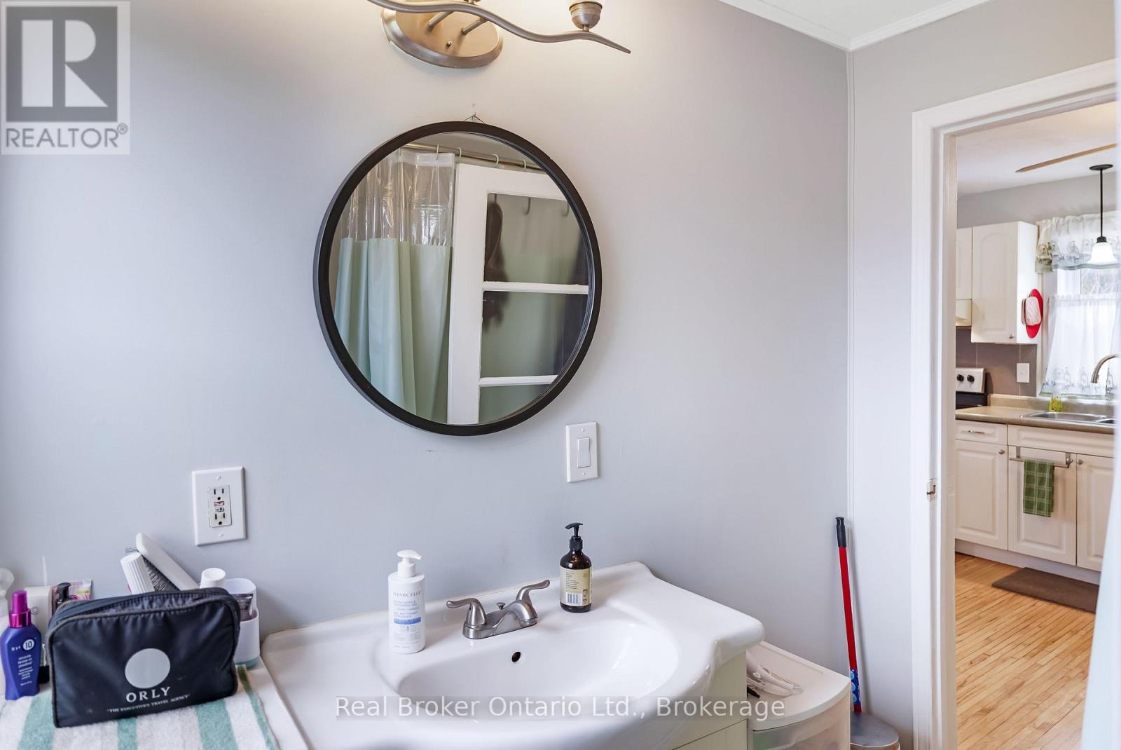 397 27TH STREET W - 20