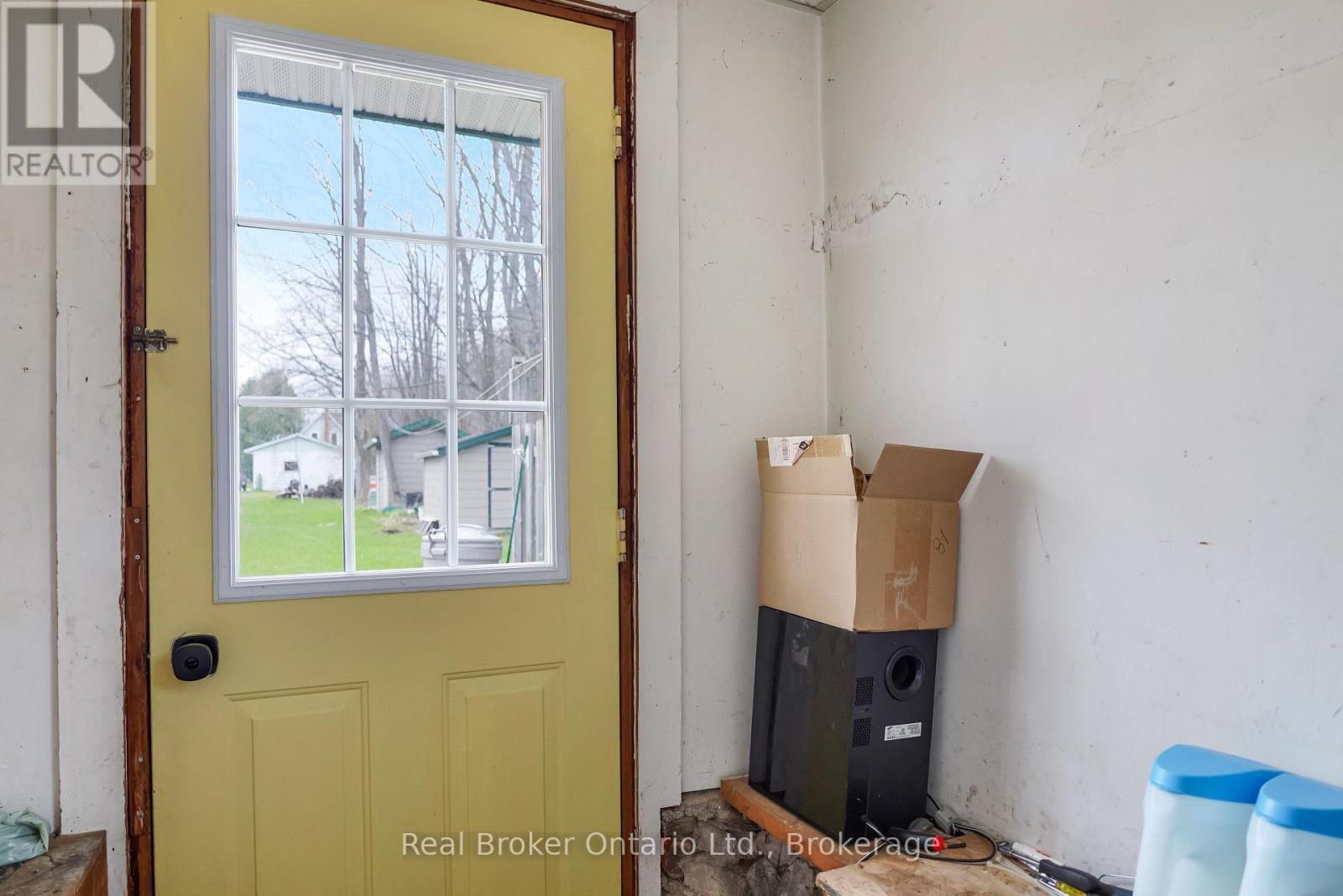 397 27TH STREET W - 23