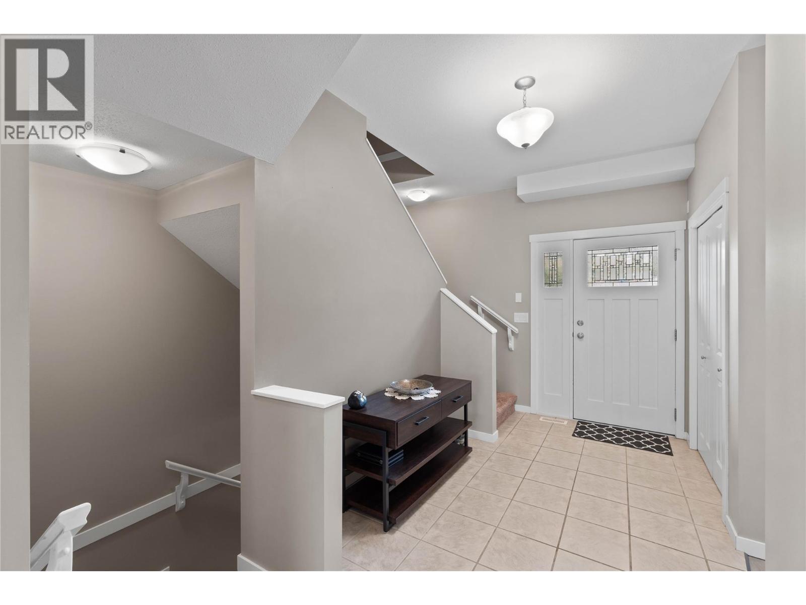 #56 2860 Valleyview Drive - 16