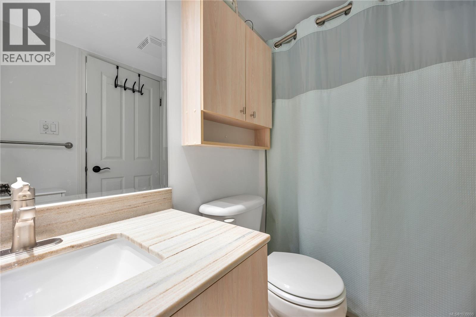 #204 770 Poplar St - 21