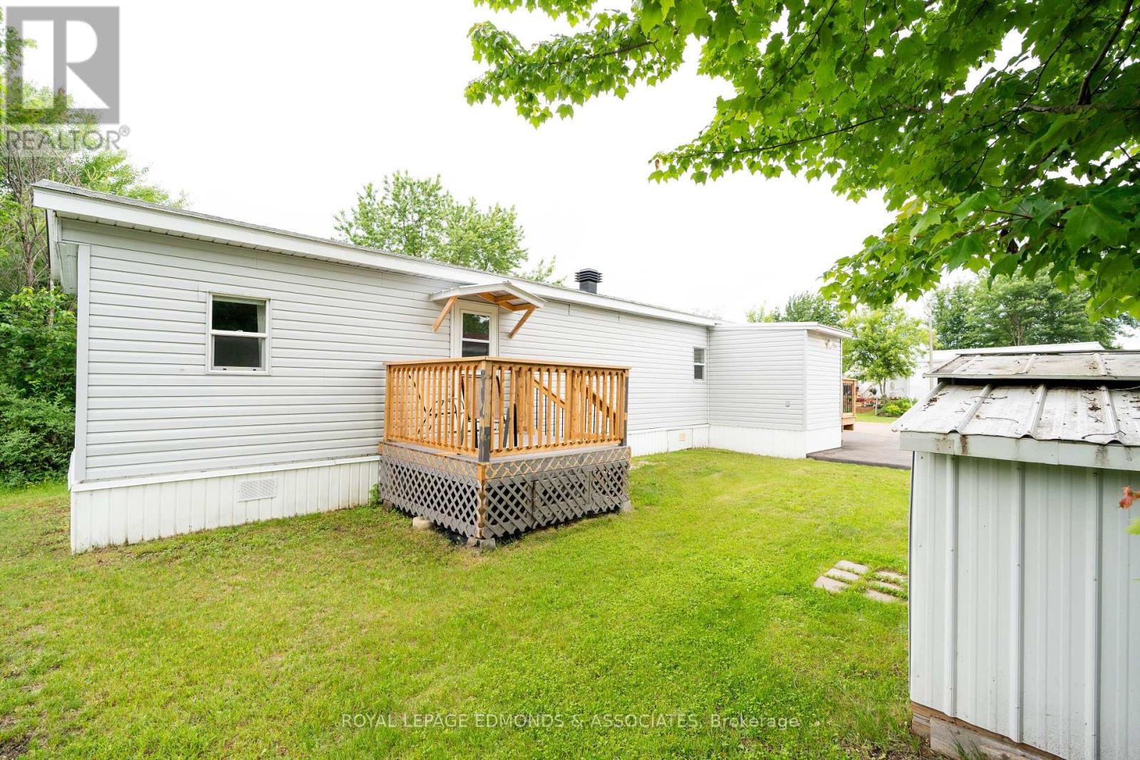 73 PINEHURST ESTATES - 3