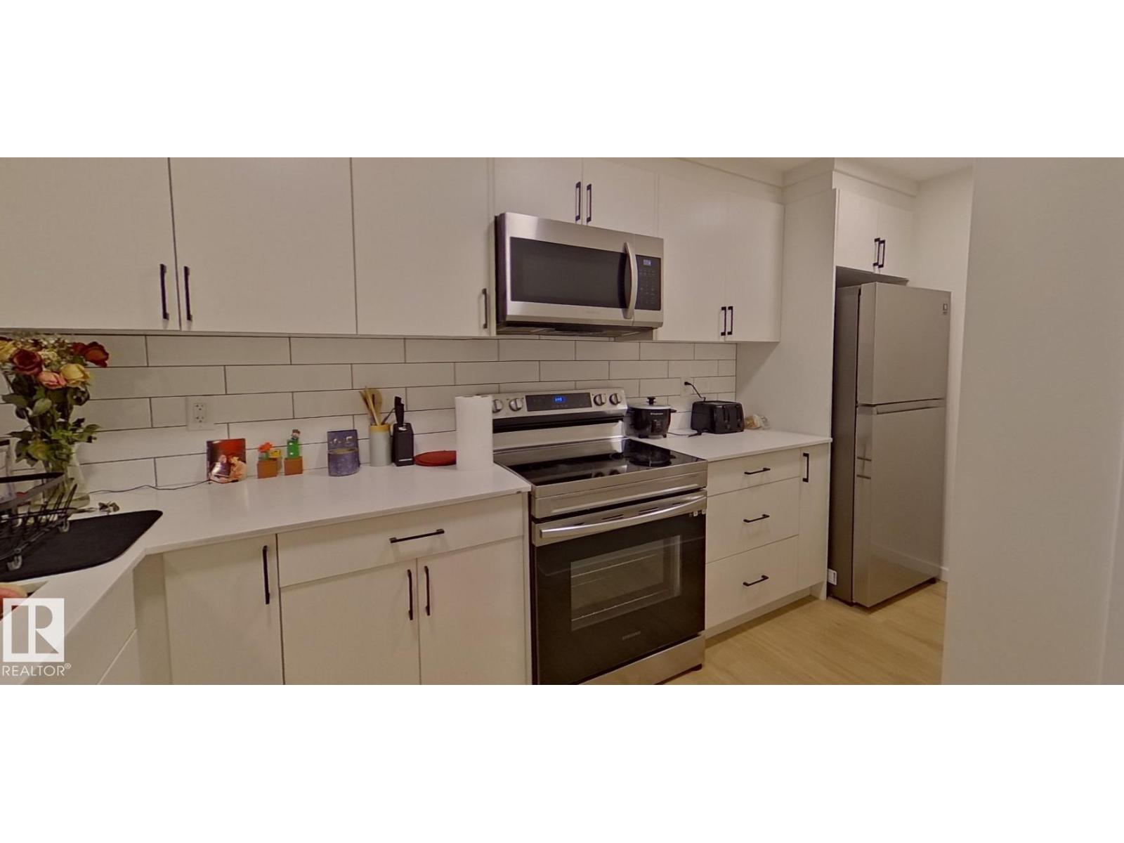 2152 52 ST SW — photo 24