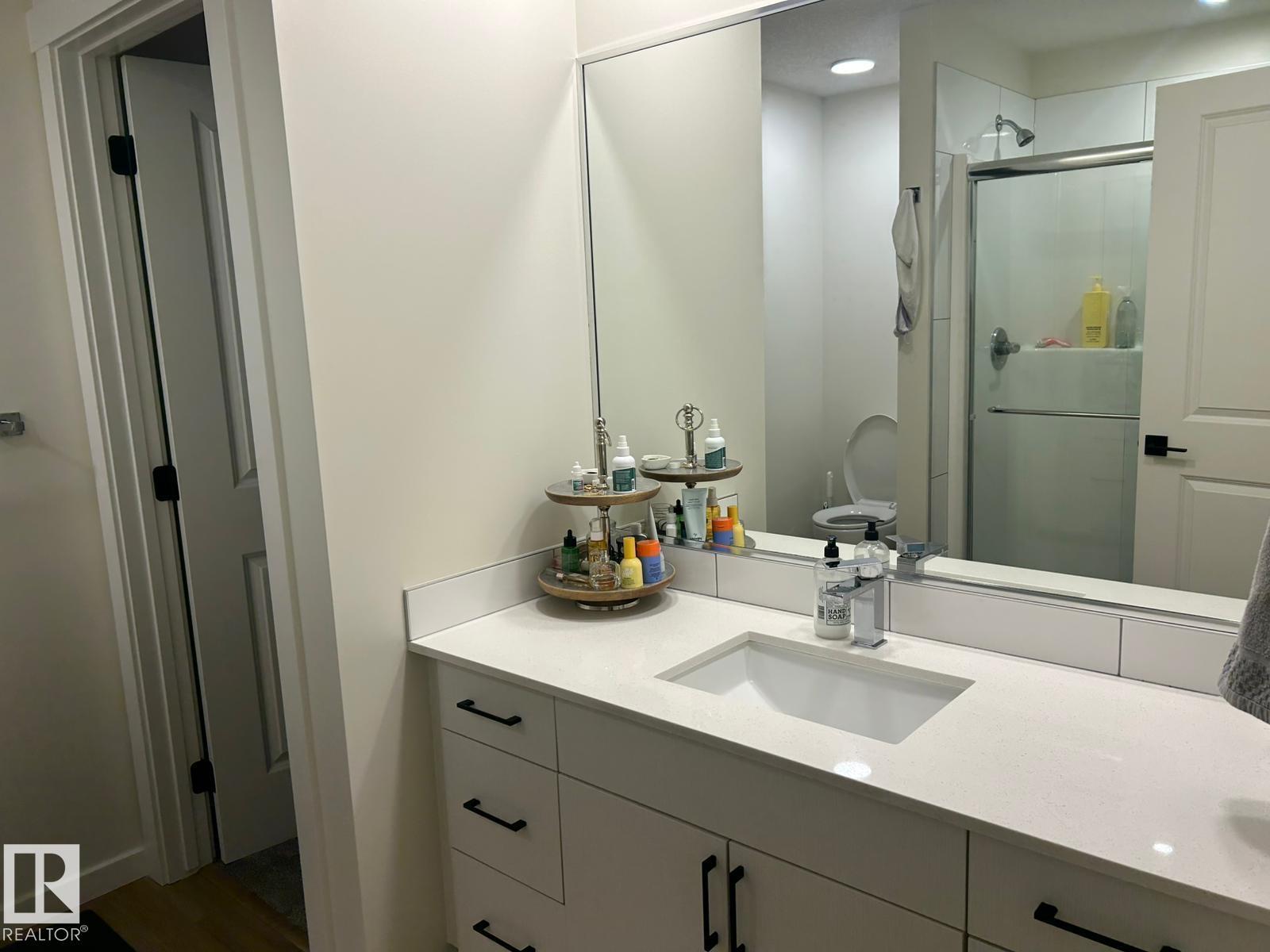 2152 52 ST SW - 15