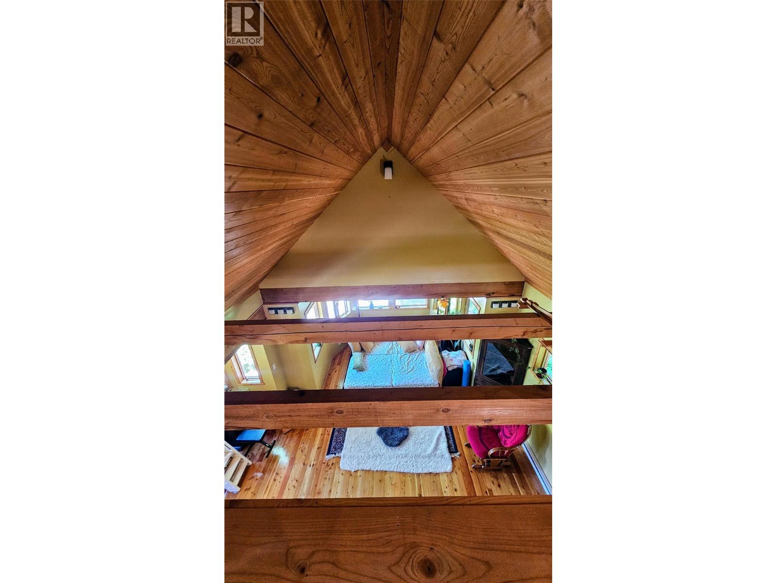 8496 B Procter Road E - 13