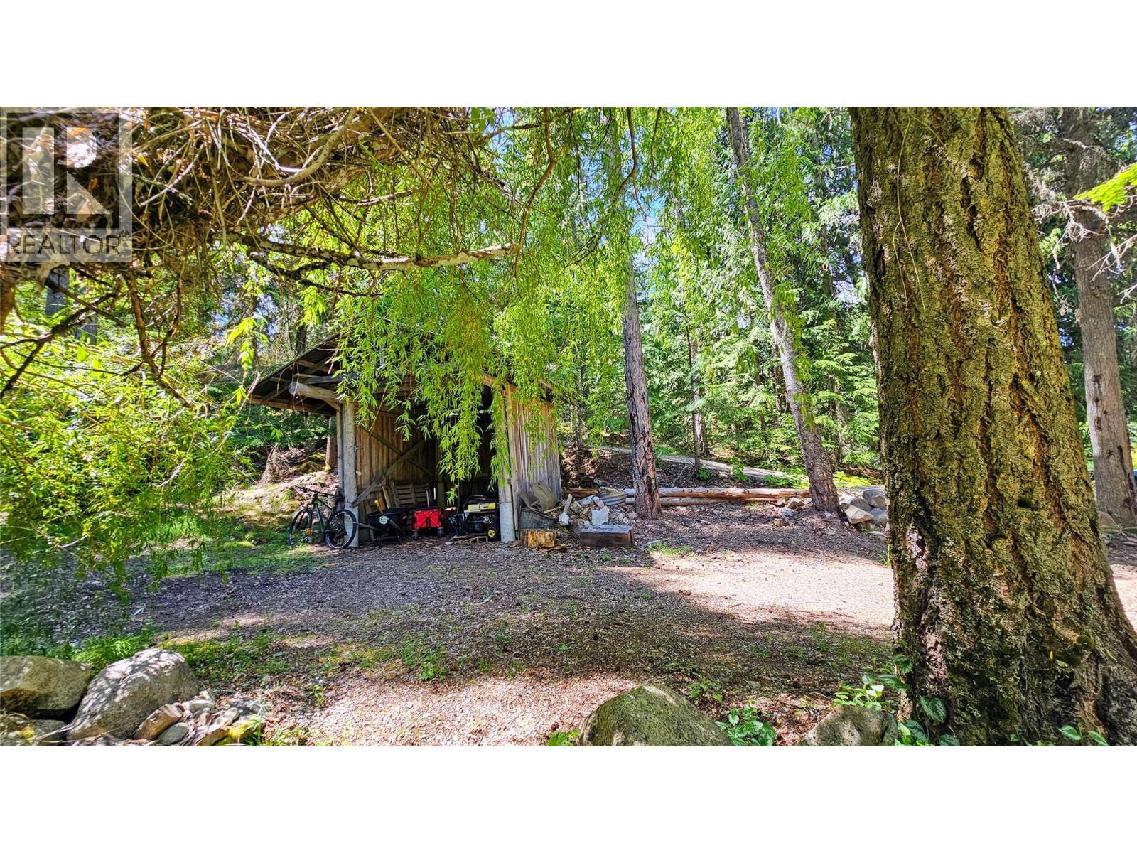 8496 B Procter Road E - 28
