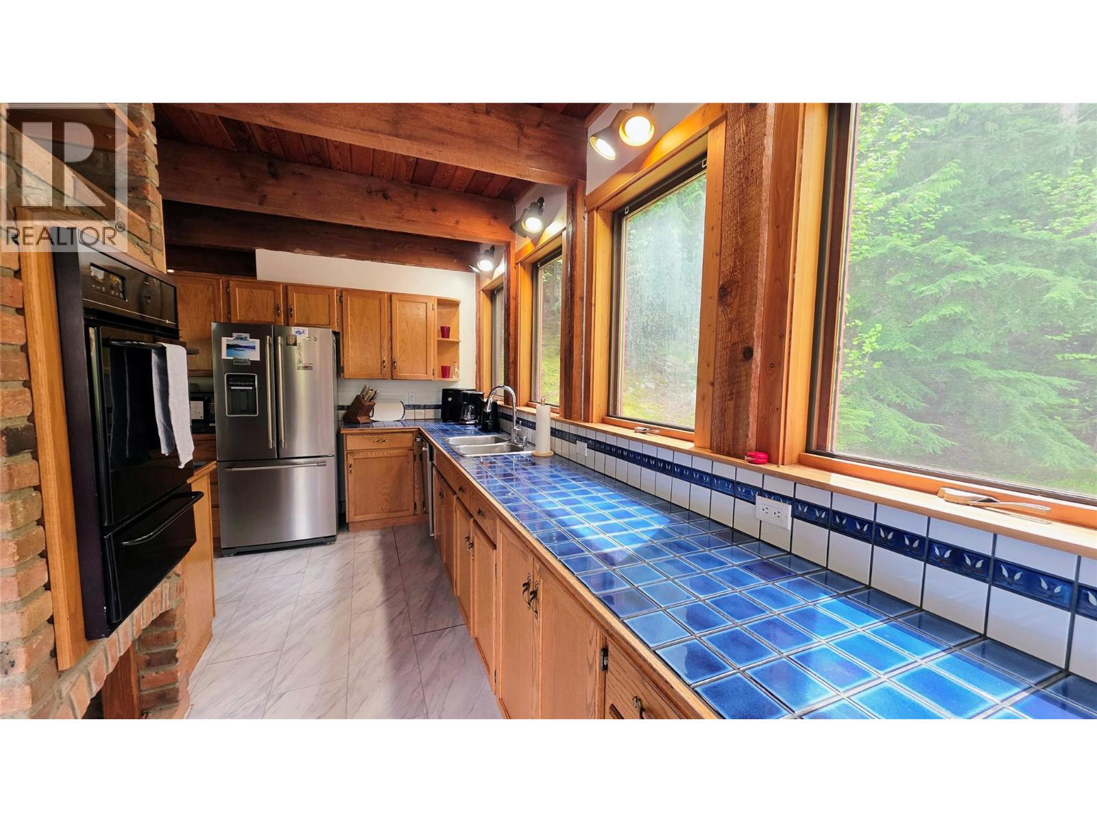 8496 B Procter Road E - 32