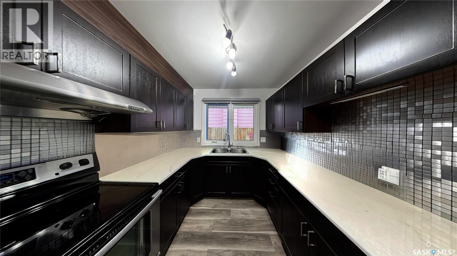 2 McDougall CRESCENT — photo 8