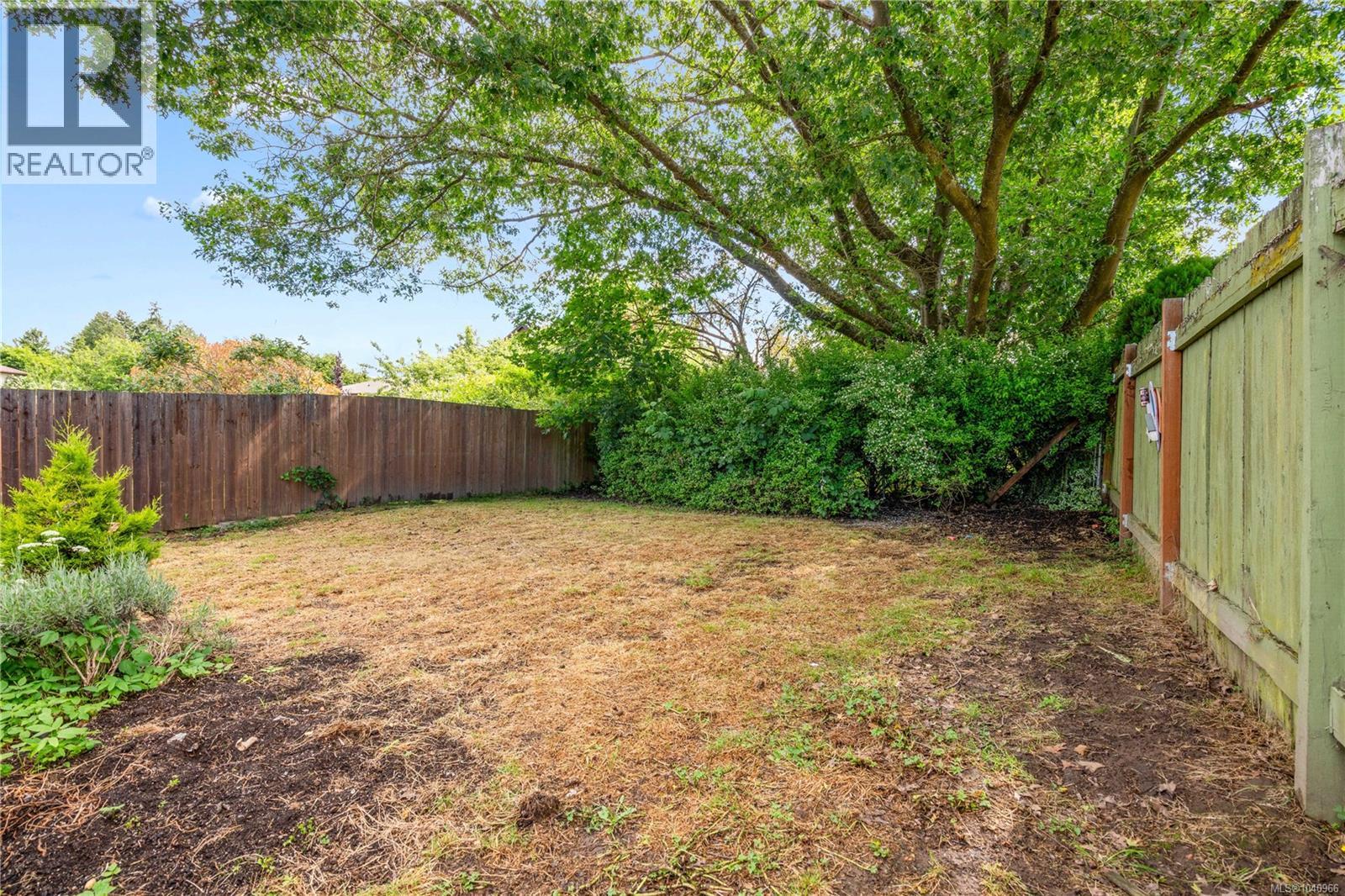 861 Tillicum Rd, Esquimalt