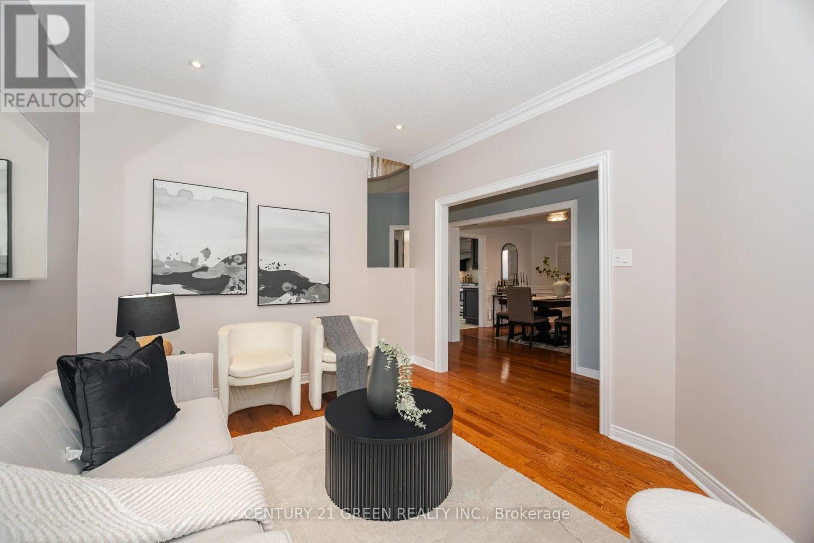 193 ROYAL VALLEY DRIVE - 10