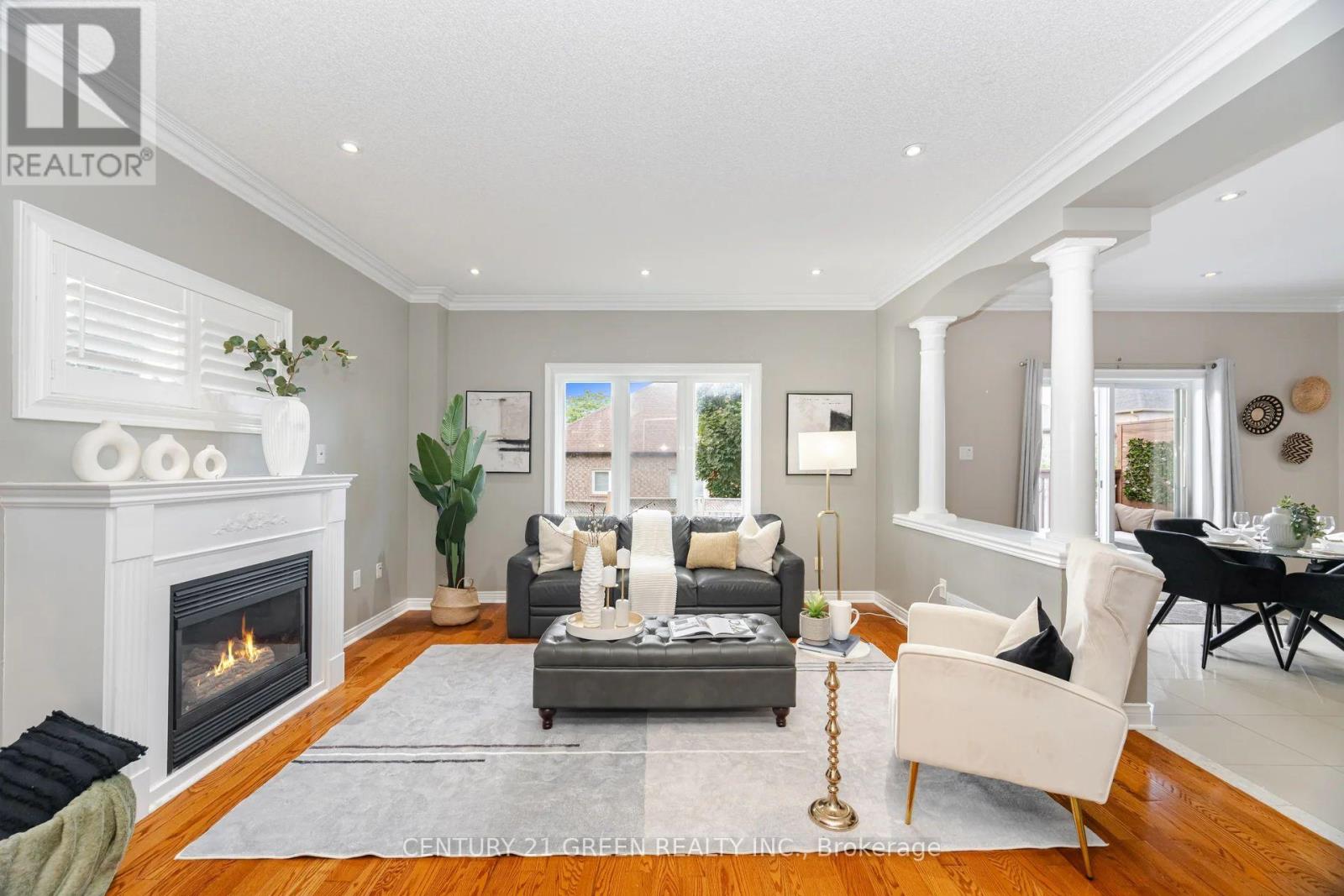 193 ROYAL VALLEY DRIVE - 23