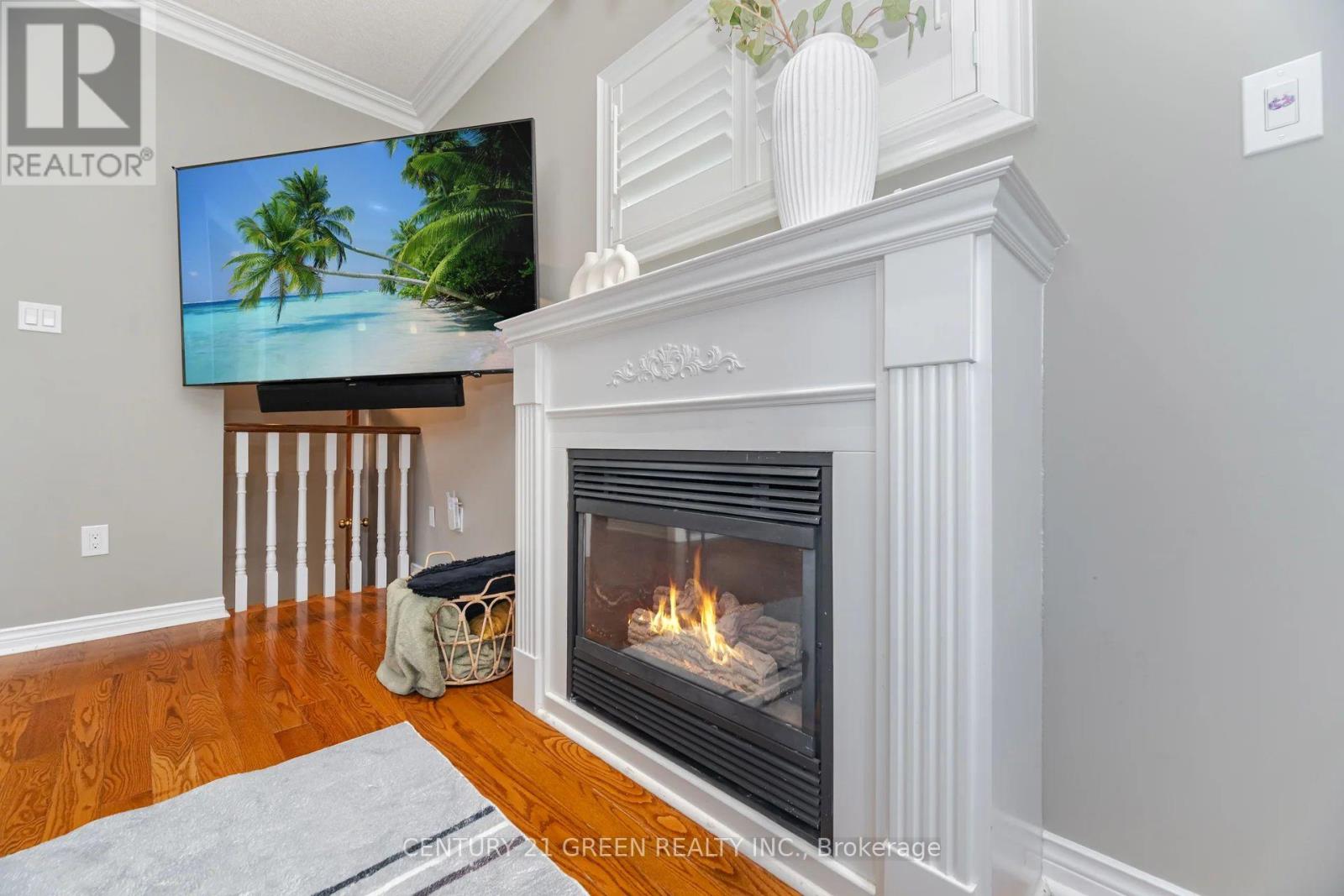 193 ROYAL VALLEY DRIVE - 24