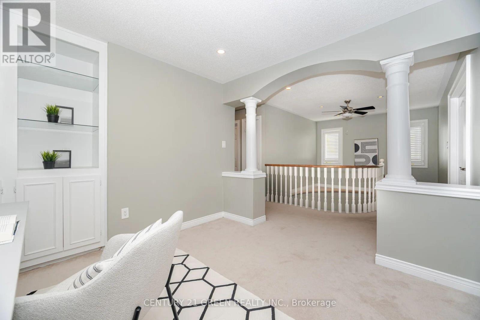193 ROYAL VALLEY DRIVE - 31